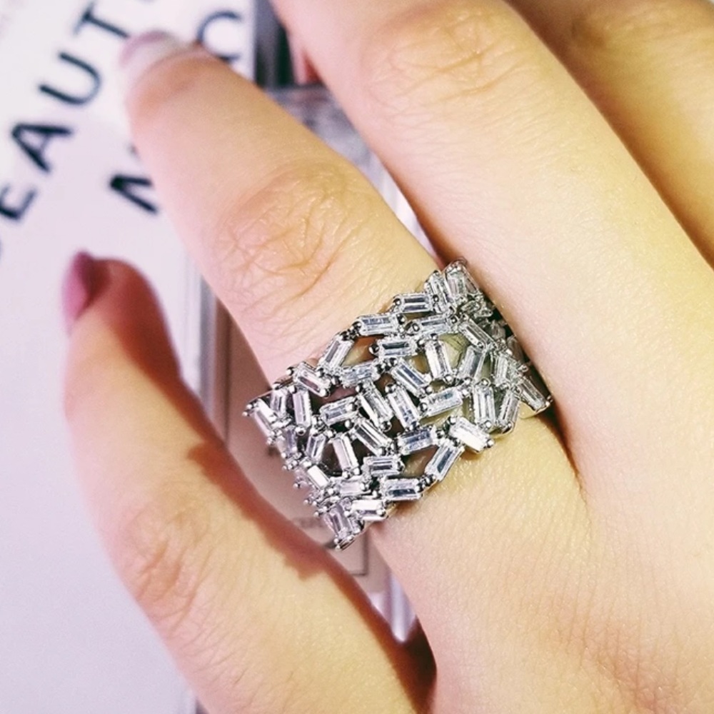 Sterling silver princess cut ring - Picture 1 of 6